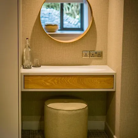 Hollybush Barn At The Heaning Estate 펜션 윈더미어