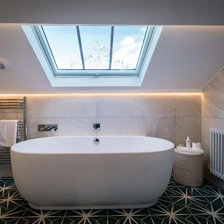 Hollybush Barn At The Heaning Estate 윈더미어